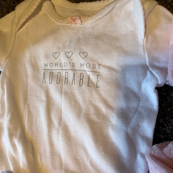 Baby girl little bear Carters outfit - Picture 2 of 4